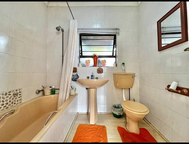 4 BEDROOM HOUSE FOR SALE IN RIDGEWAY